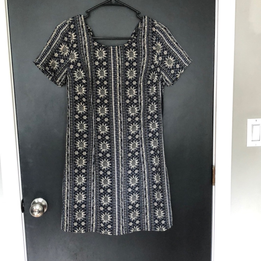 Patterned hollister dress